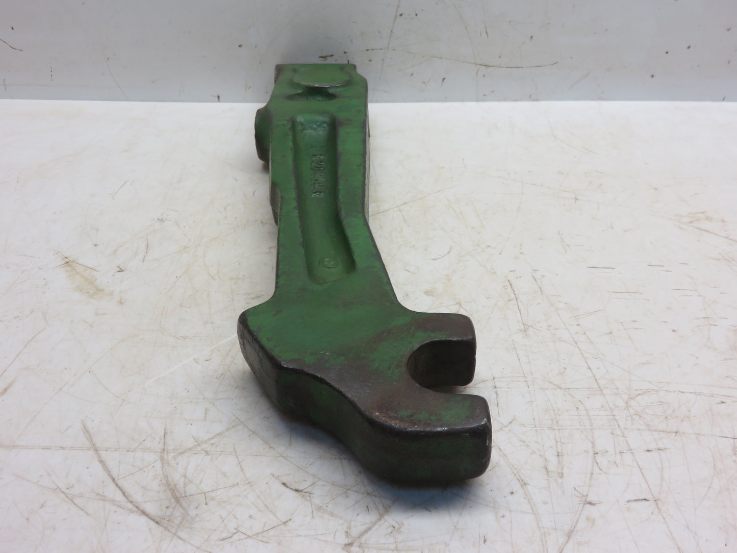 R20415R, R20414R John Deere Left Hand Cylinder Hanger For 520, 620, 720, 530, 630, 730