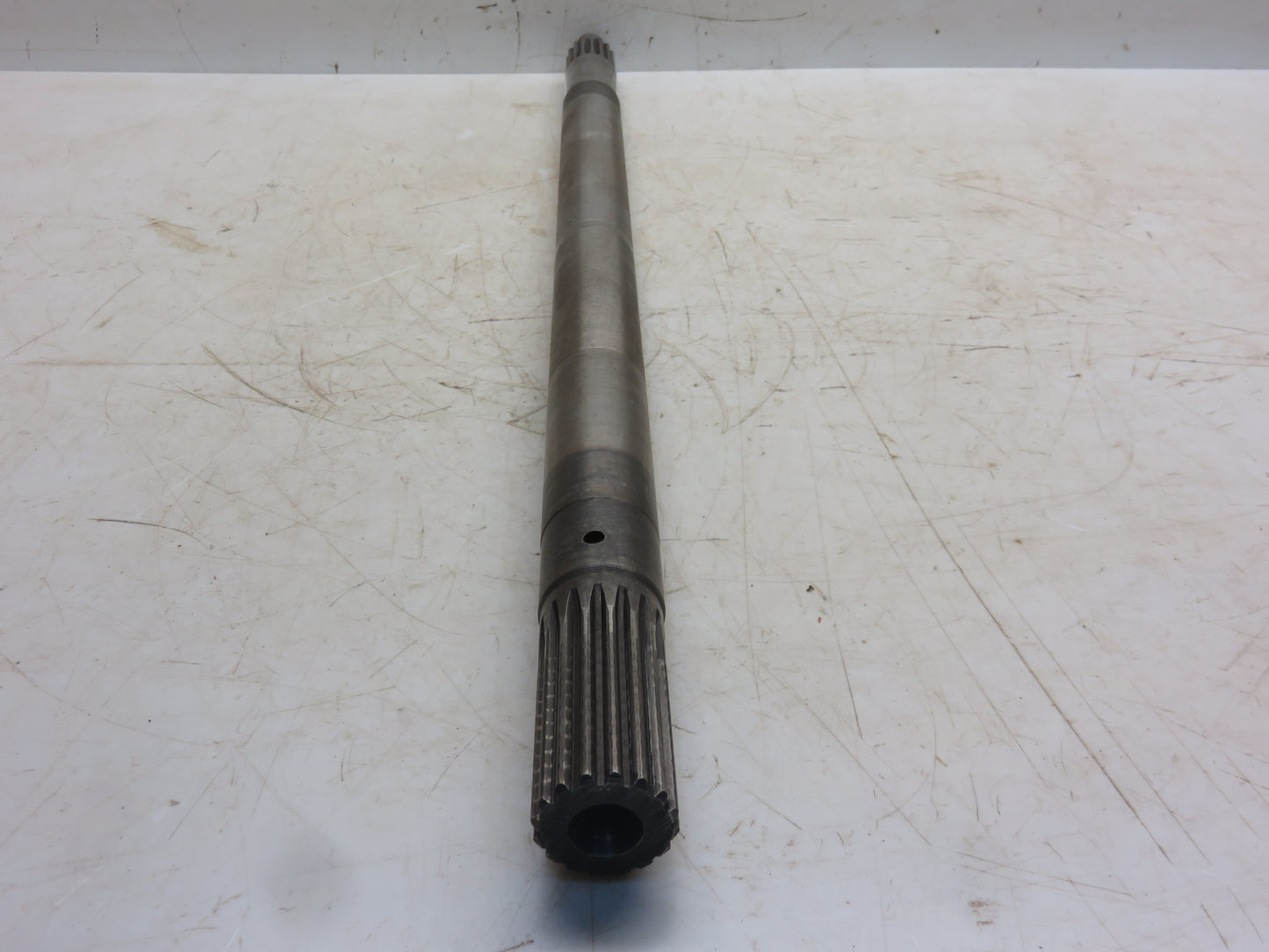 R33927 John Deere Syncro Range Transmission Input Shaft For 3020