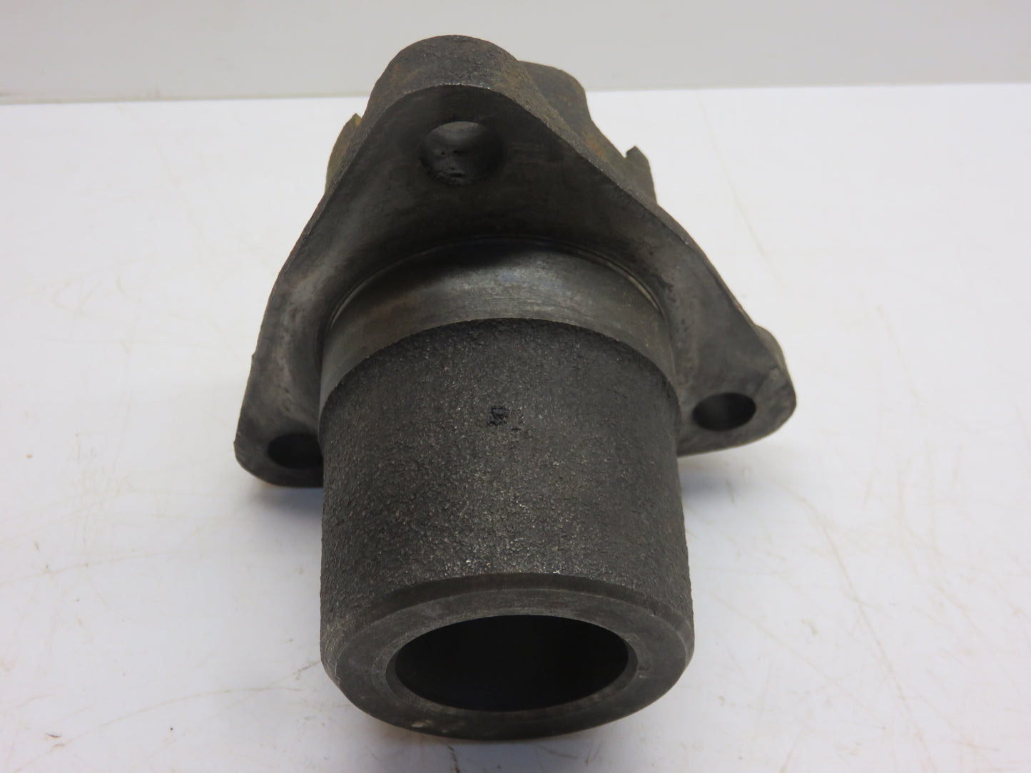 AR924R, R136R John Deere Left Hand Camshaft Bearing Housing For R, 80, 820, 830