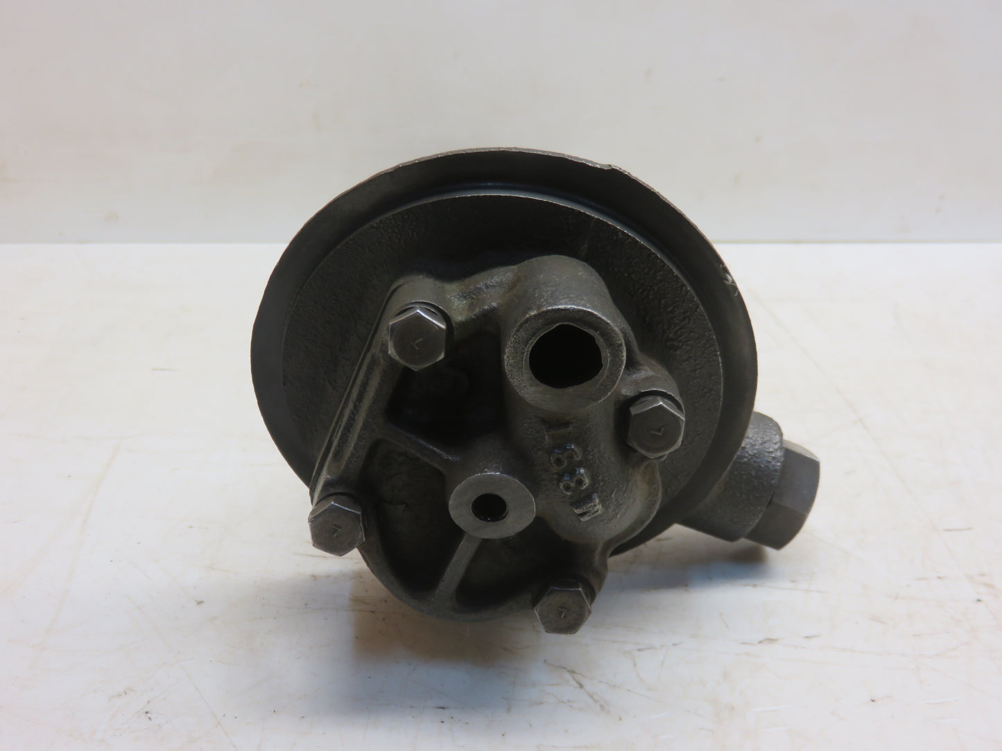 AM228T, AM739T, M38T John Deere Engine Oil Pump For M, MT, 40