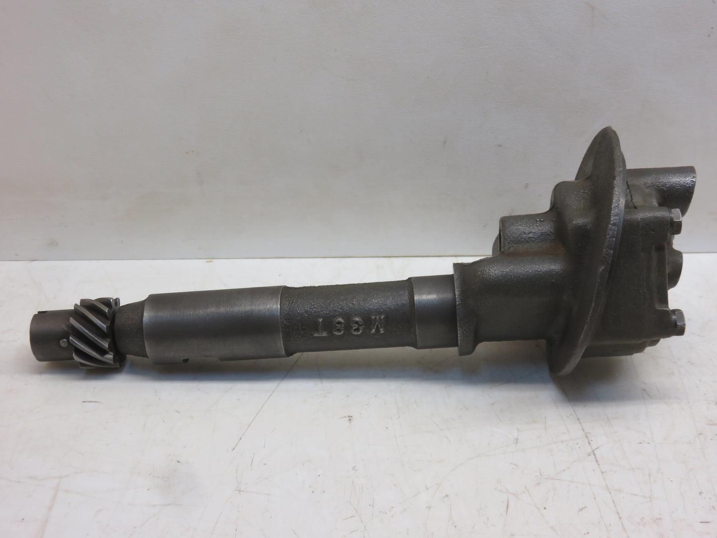 AM228T, AM739T, M38T John Deere Engine Oil Pump For M, MT, 40