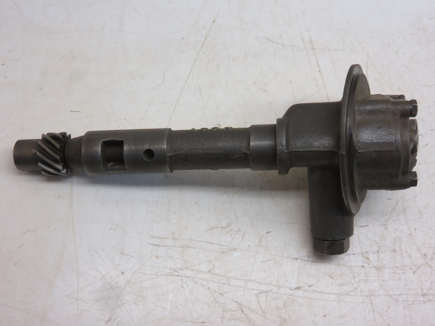 AM228T, AM739T, M38T John Deere Engine Oil Pump For M, MT, 40