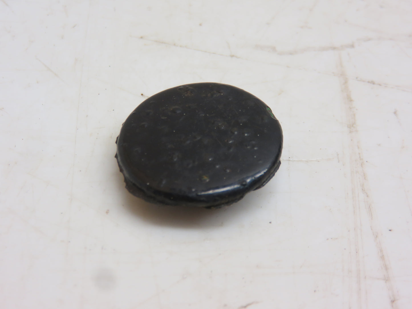 T16738 John Deere Button Plug For 1010, 2010