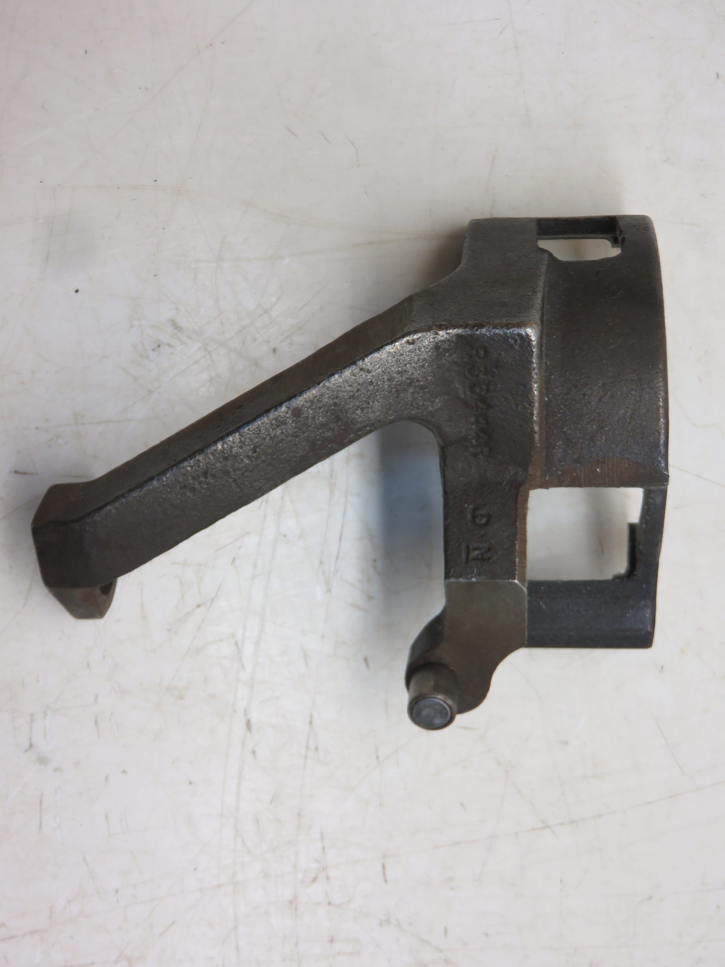 AR77821, R33444 John Deere Lo High Range Synchronizer Shifter Fork For 2510, 2520, 3020, 4030