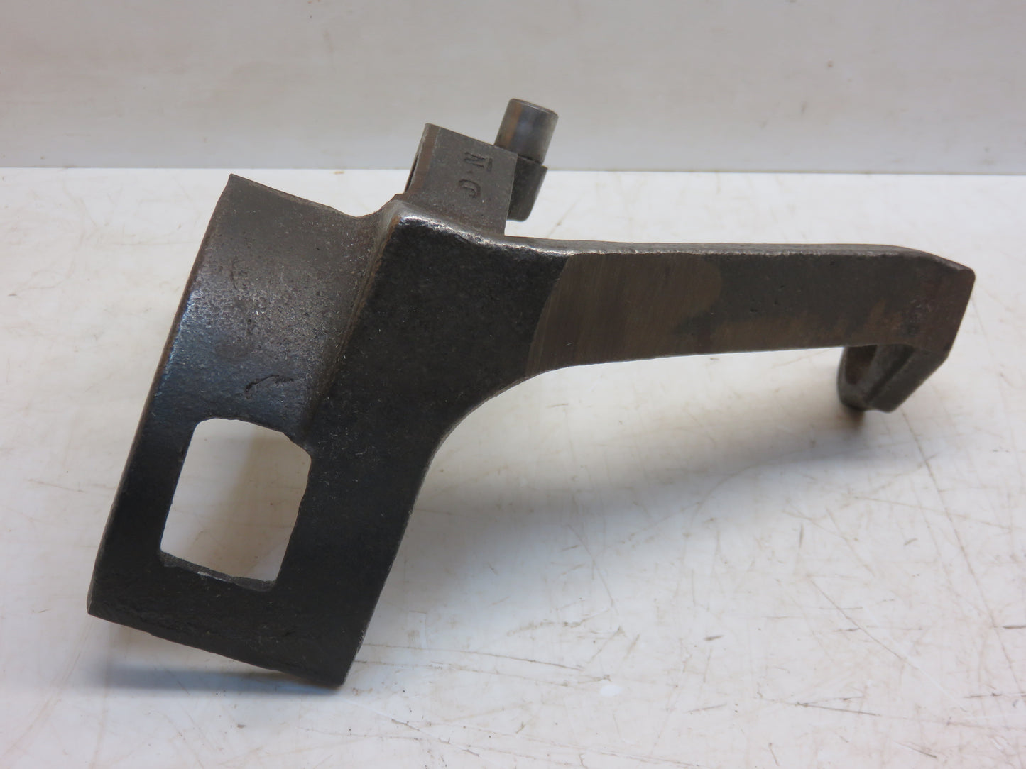 AR77821, R33444 John Deere Lo High Range Synchronizer Shifter Fork For 2510, 2520, 3020, 4030