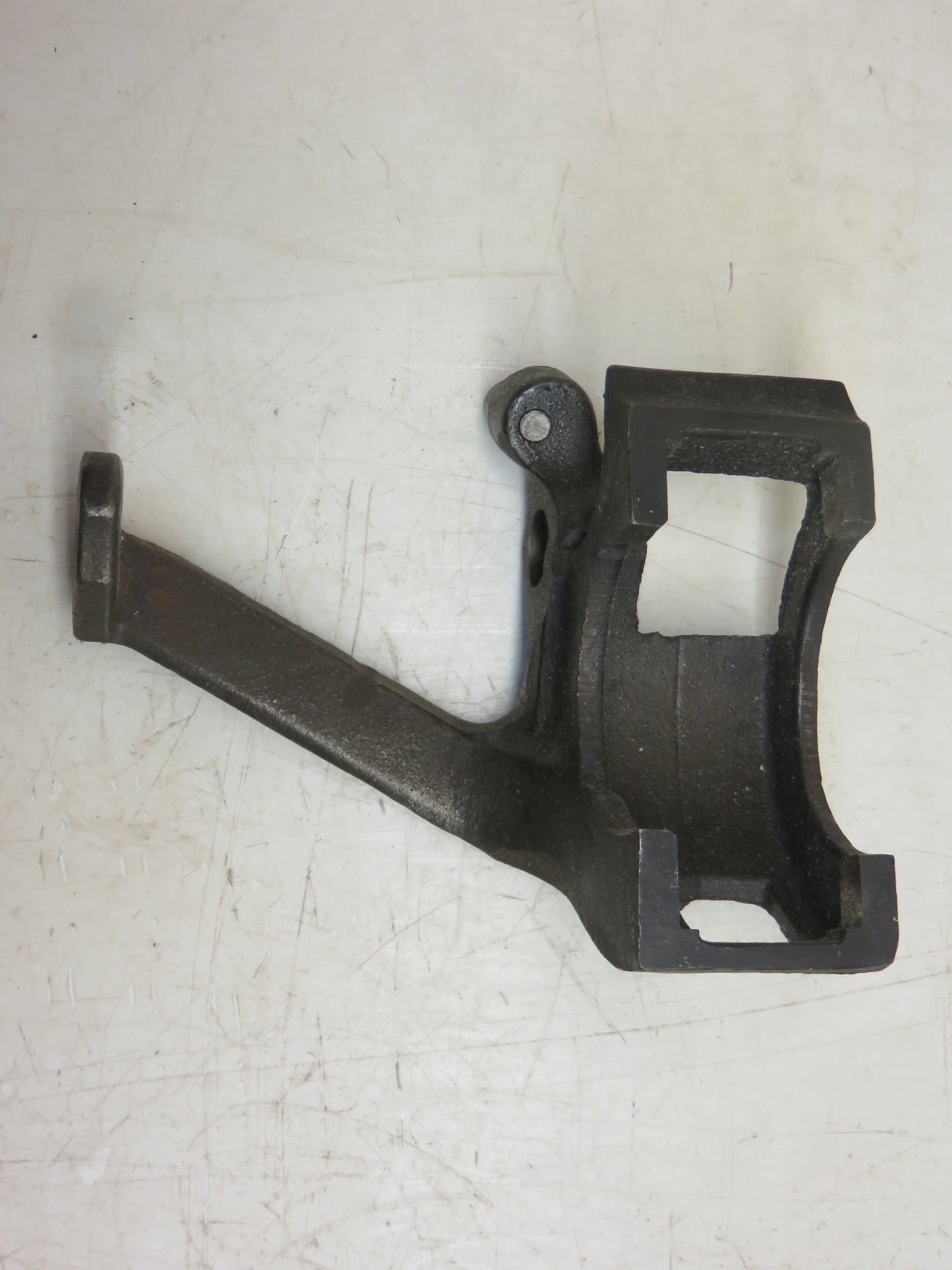 AR77821, R33444 John Deere Lo High Range Synchronizer Shifter Fork For 2510, 2520, 3020, 4030