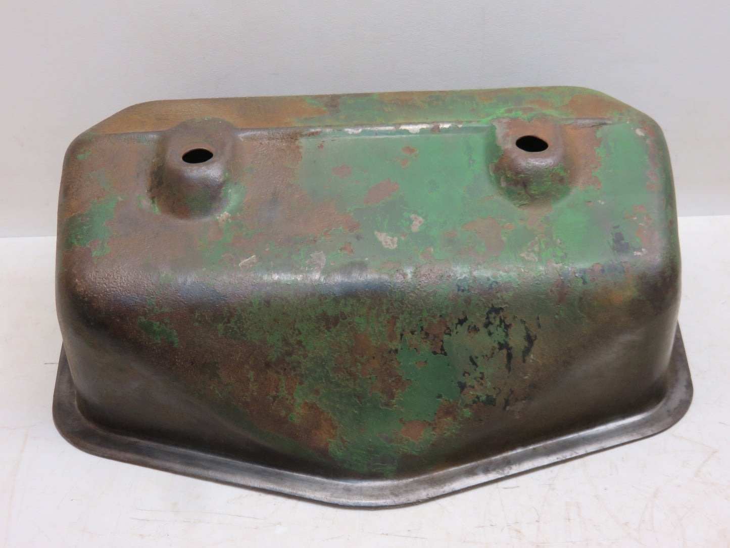 AA4016R John Deere Valve Cover For A, AR, AO