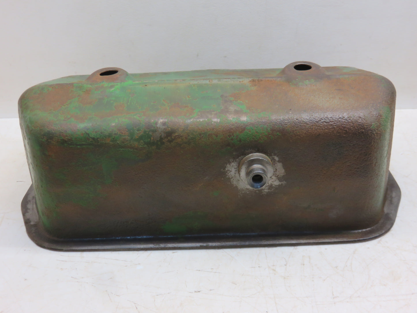 AA4016R John Deere Valve Cover For A, AR, AO