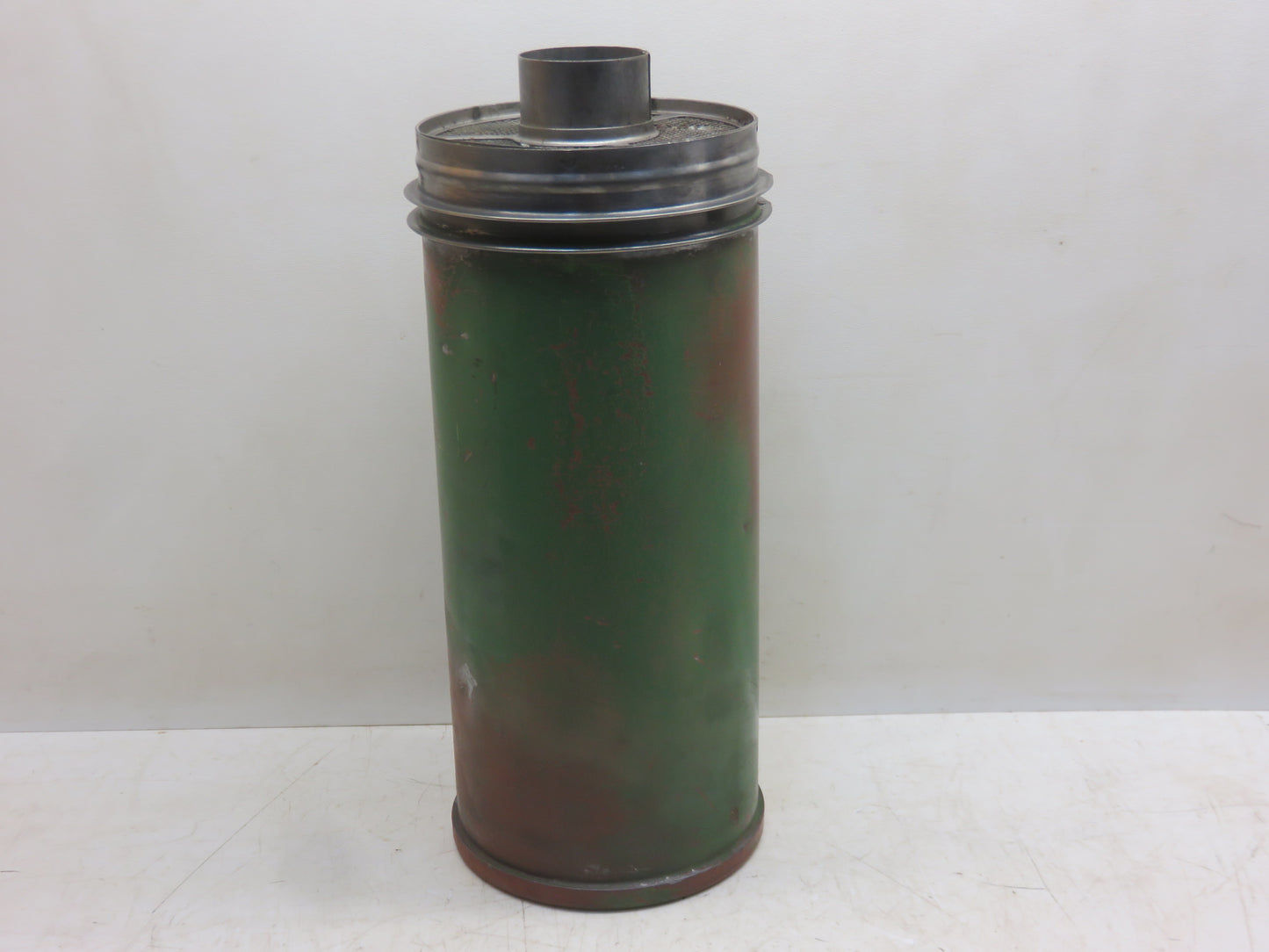 AB4233R John Deere Air Cleaner Body For B, 50, 520, 530
