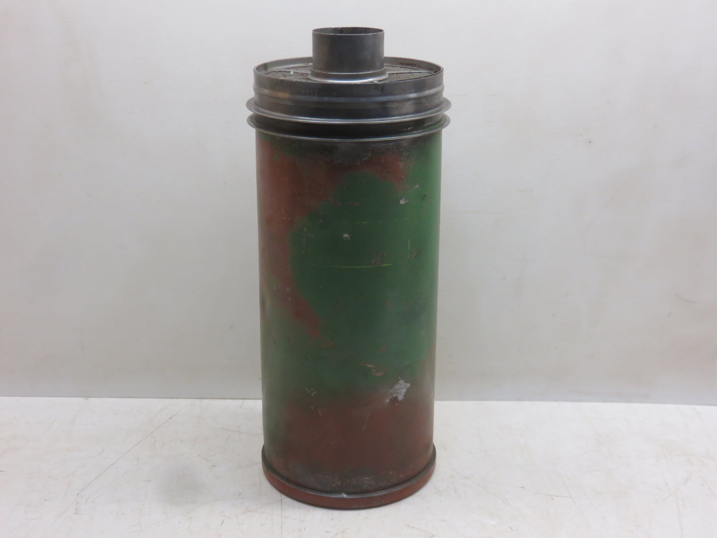 AB4233R John Deere Air Cleaner Body For B, 50, 520, 530