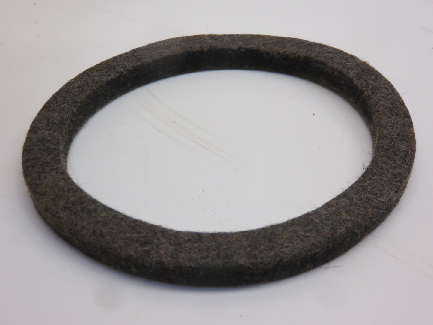 R21626 John Deere NOS Flywheel Spacer Felt Seal For 70, 720, 730