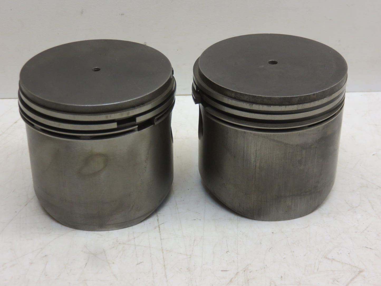 AL2735T, L4211T John Deere Standard Pistons For LA