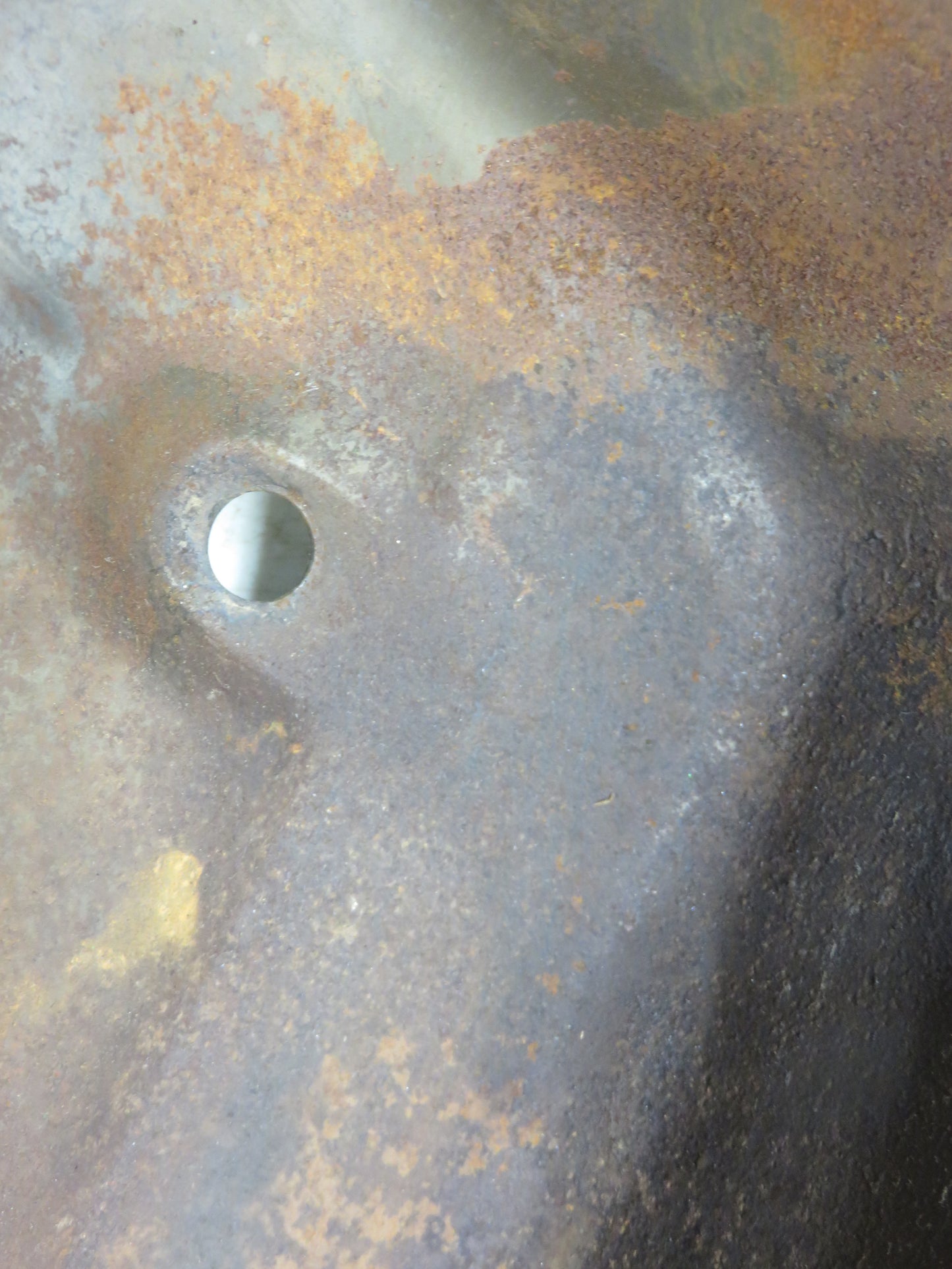 A2347R John Deere Valve Cover For A, AR, AO