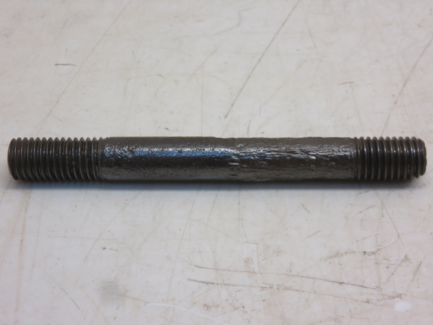 K2198R John Deere Stud For B, G, GP, GPWT, GPO
