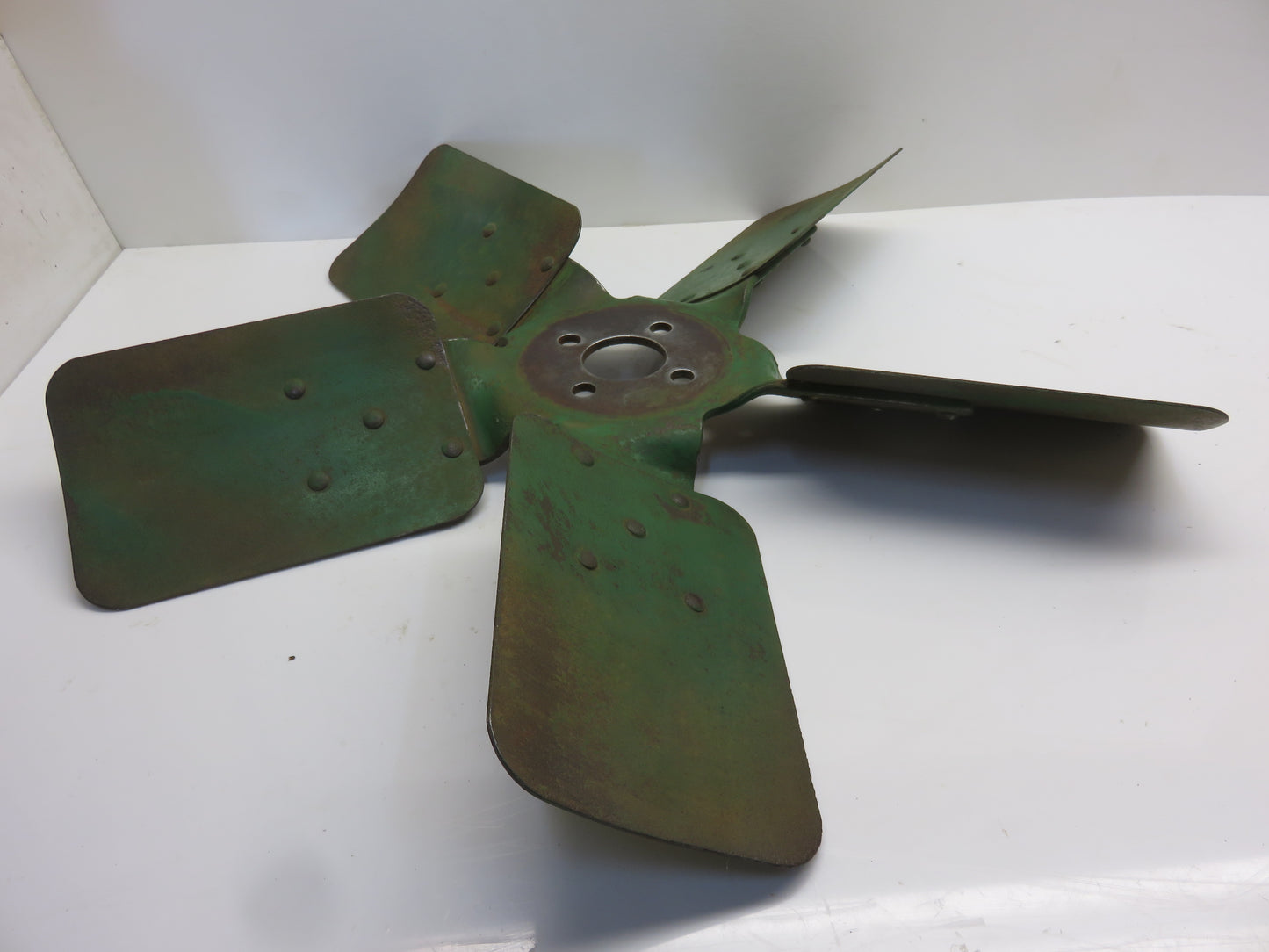 AR32172, AR34451 John Deere Fan Blade For 4010, 4000, 4020, 4230