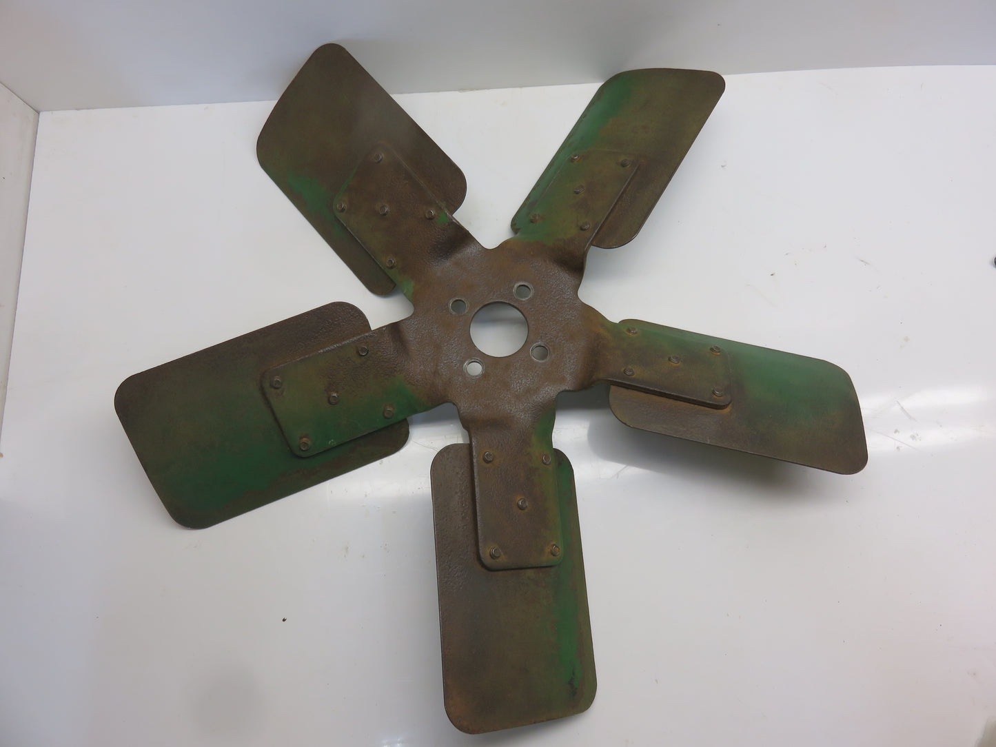 AR32172, AR34451 John Deere Fan Blade For 4010, 4000, 4020, 4230
