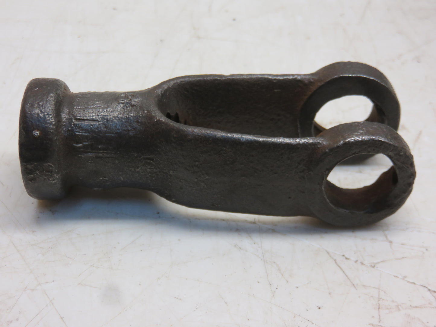 D393R John Deere Clutch Operating Rod Yoke For A, D, G, GP, R, 60, 70, 80, 620, 720, 820