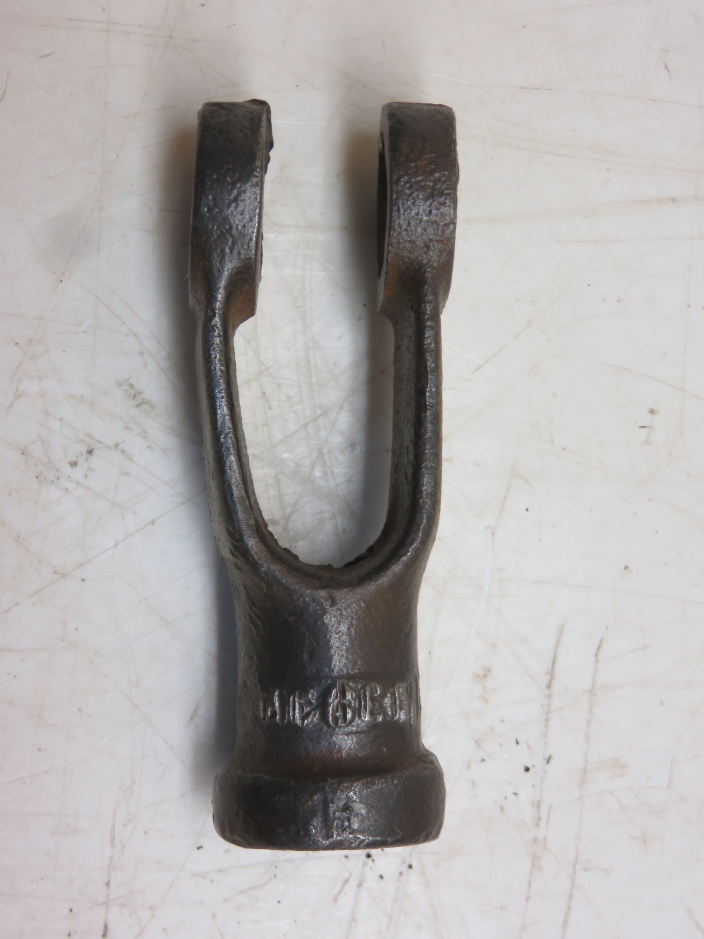 D393R John Deere Clutch Operating Rod Yoke For A, D, G, GP, R, 60, 70, 80, 620, 720, 820