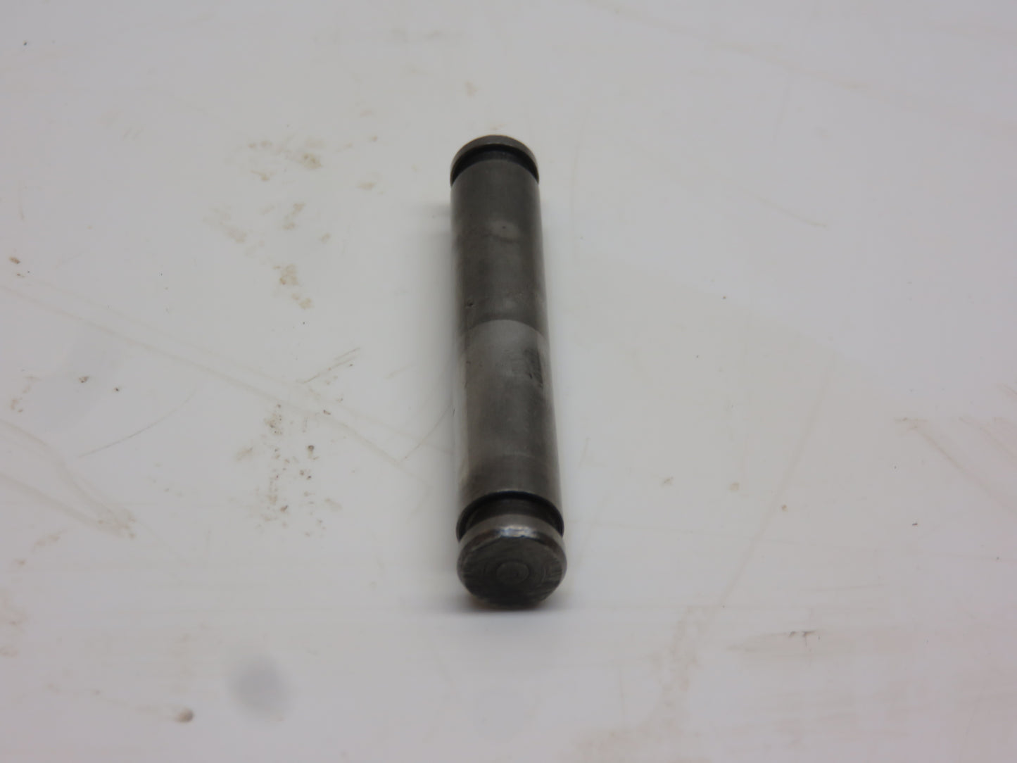 F2660R John Deere Rockshaft Operating Lever Pivot Pin For 620, 720, 630, 730