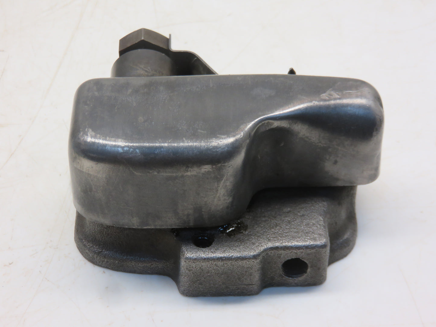 AA3987R, A3358R John Deere Oil Filter Head Cover For 620, 720, 630, 730