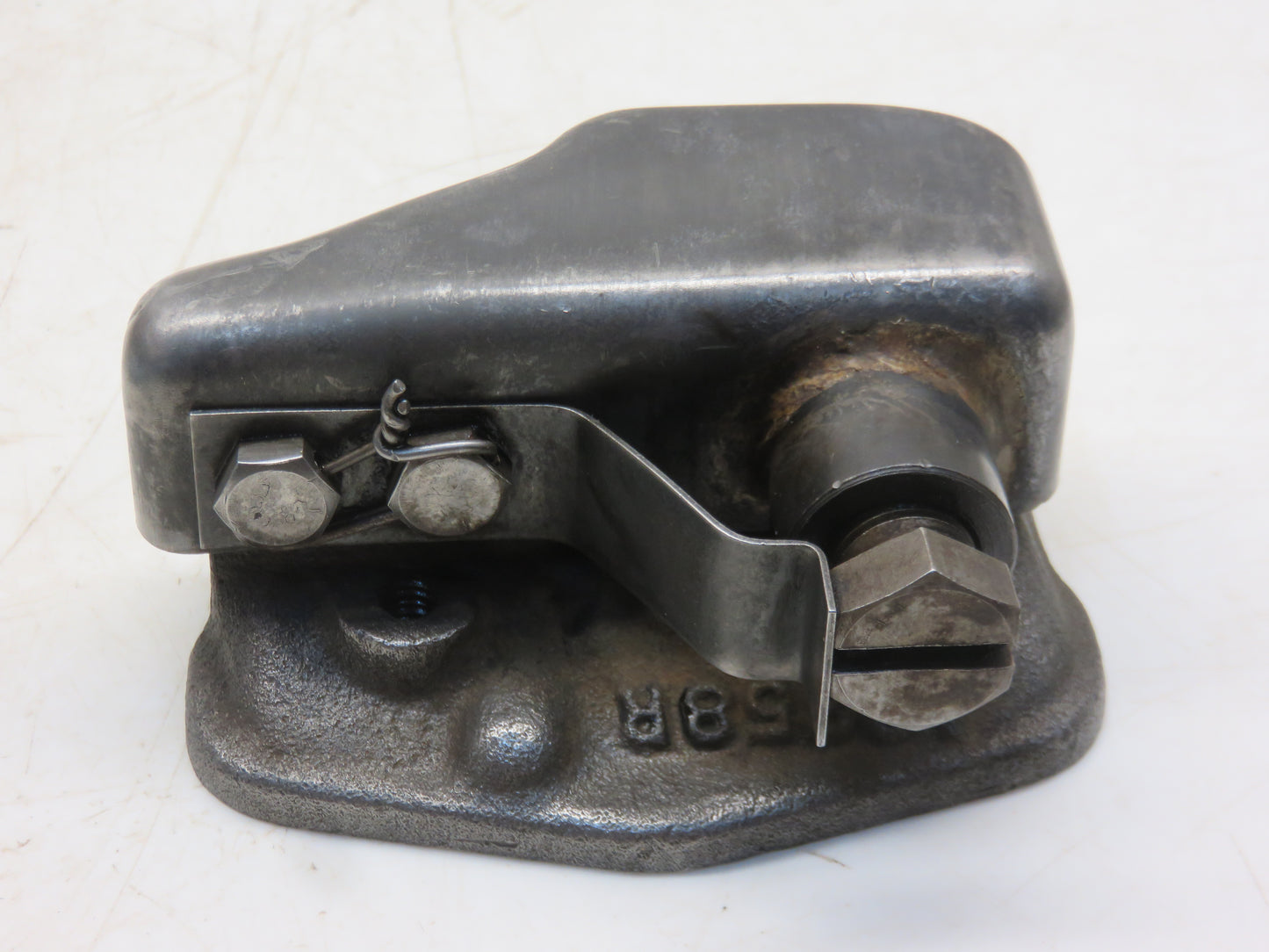 AA3987R, A3358R John Deere Oil Filter Head Cover For 620, 720, 630, 730