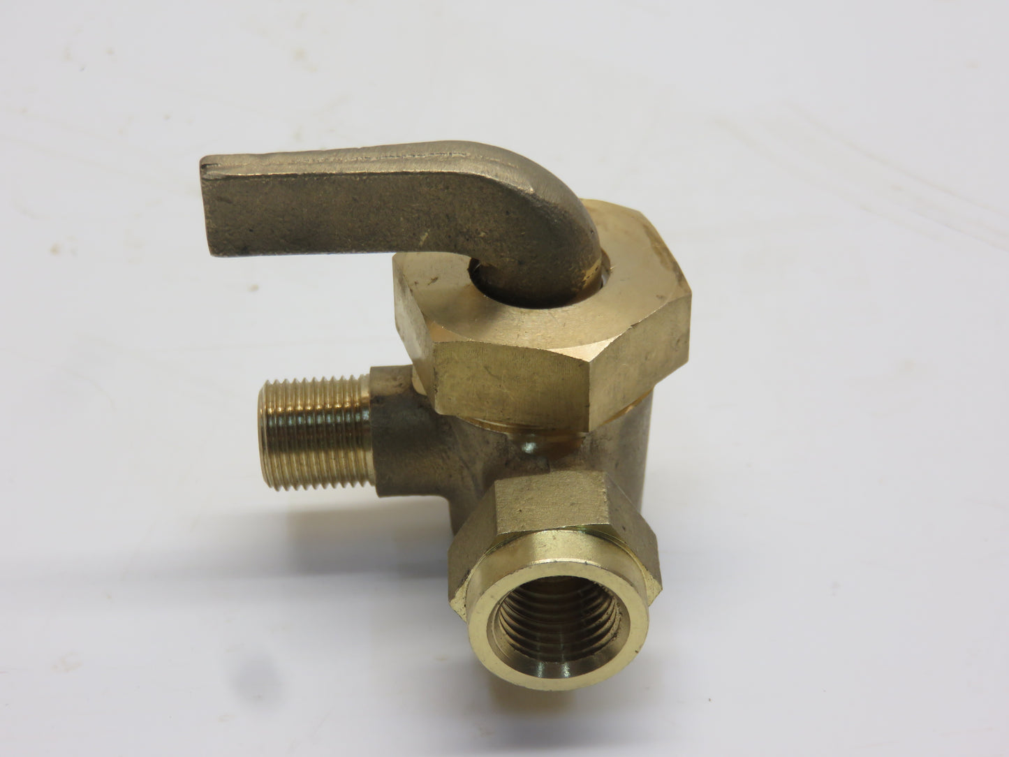 AD680R John Deere 3 Way Valve For A, B, D, GP, GPWT, GPO