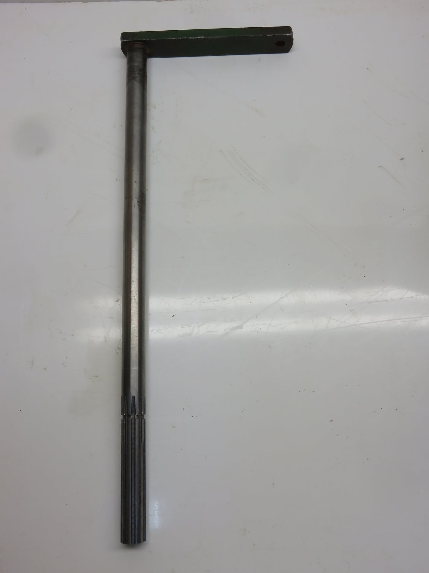 AR20552R John Deere Rockshaft Control Shaft With Arm For 630, 730