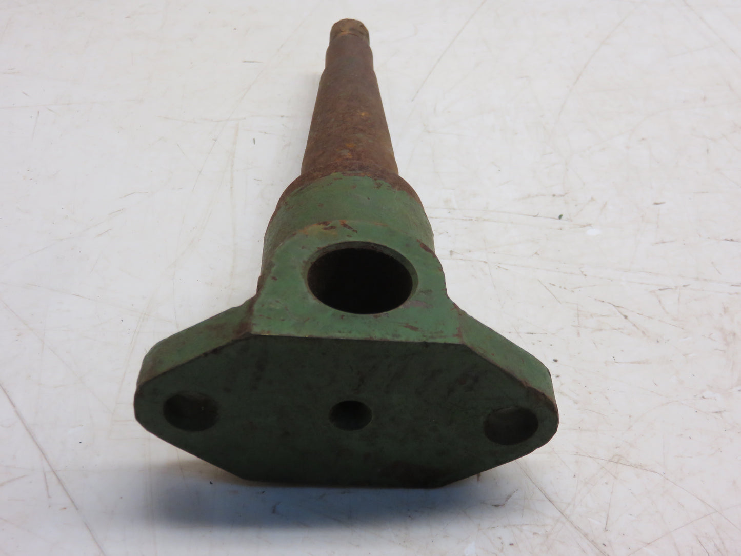 H33919H John Deere NOS Spindle For 45, 111 Combine