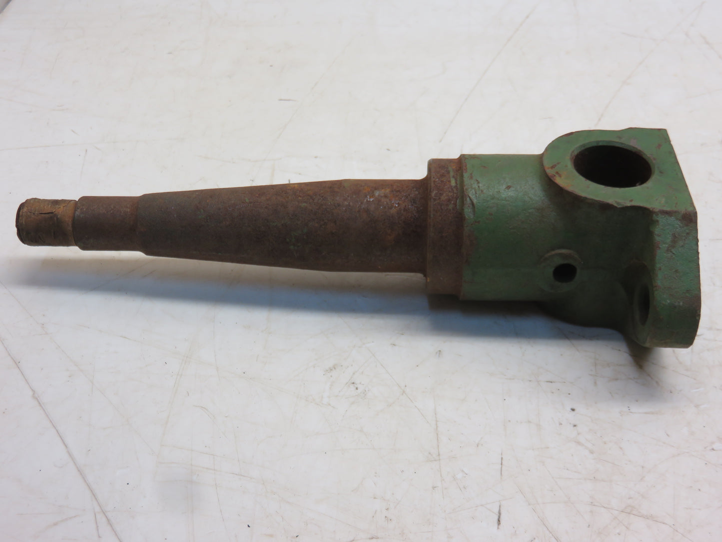 H33919H John Deere NOS Spindle For 45, 111 Combine