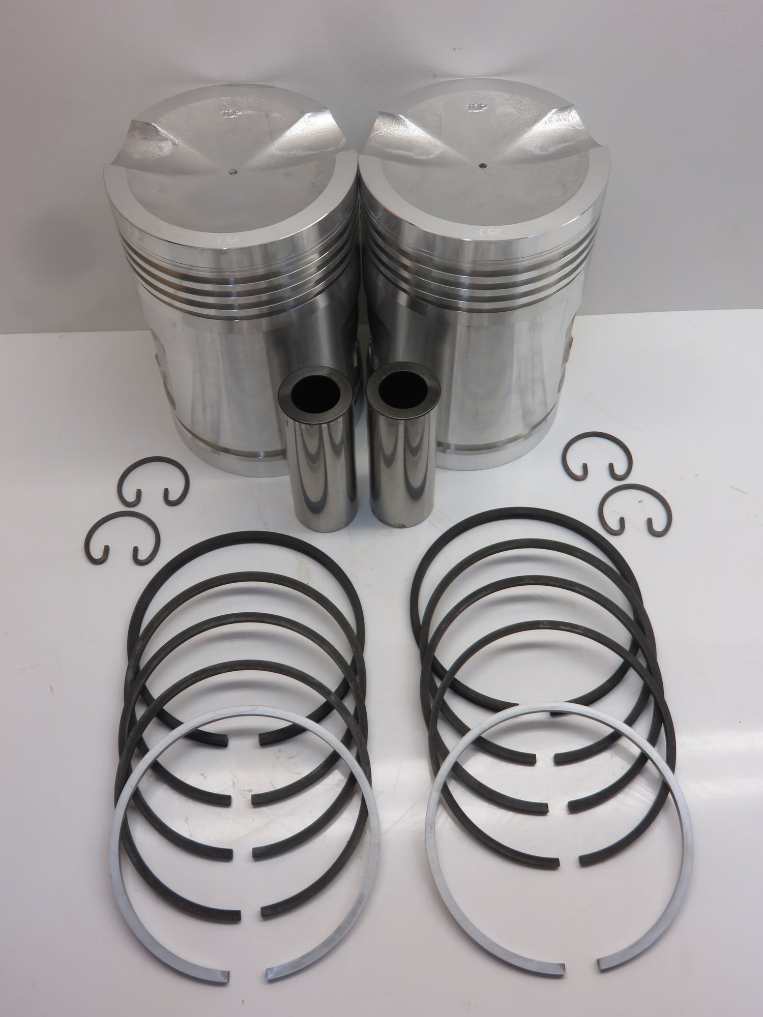 Pistons Rings And Pins For Old John Deere