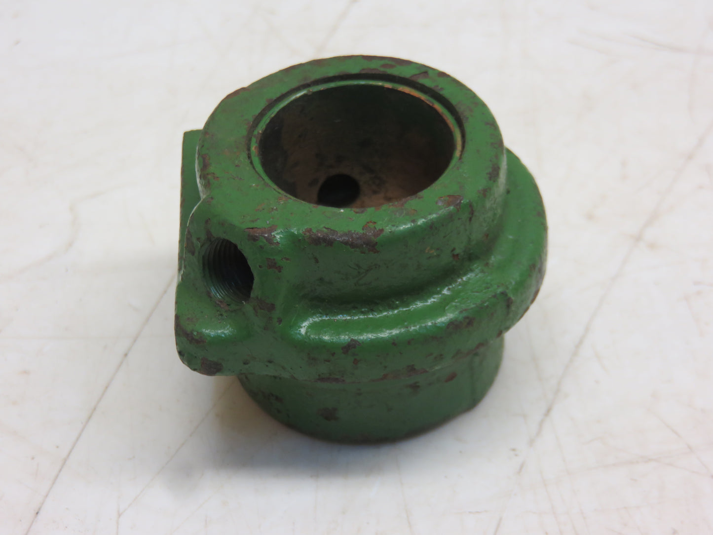 AP10065 John Deere NOS Auger Bearing Box For 11A, 12A, 25, 30 Combine
