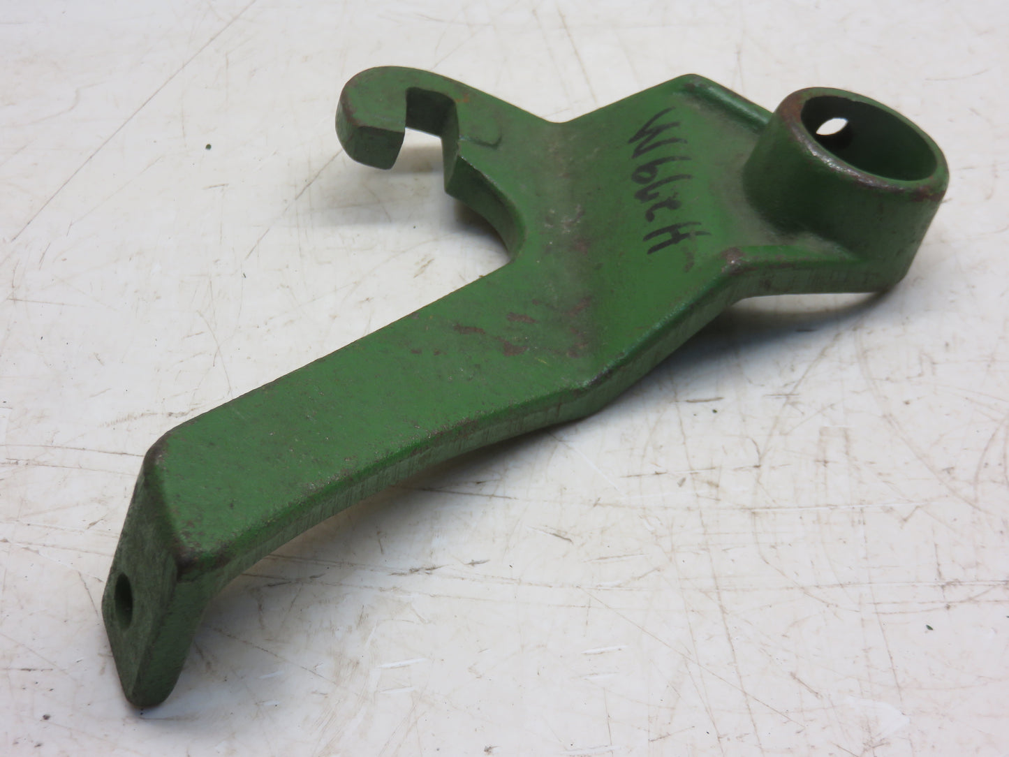 H279M John Deere NOS Fertilizer Drive Shaft Left Hand Hanger For FB, FBA, GL Grain Drill