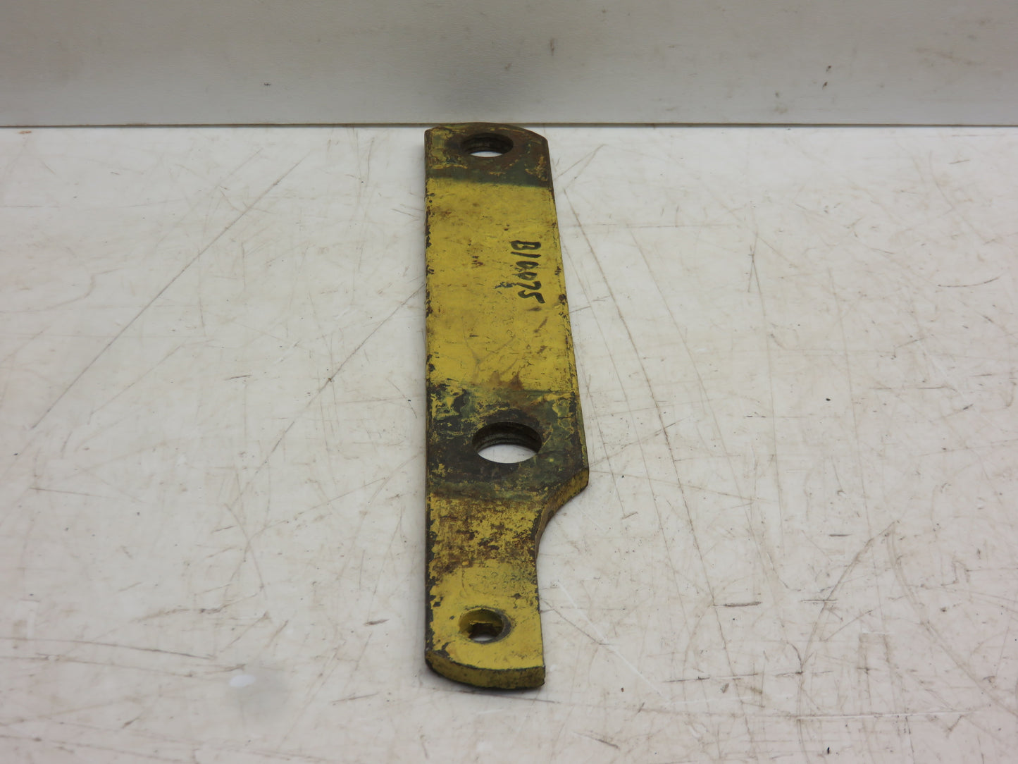 B10075B John Deere Fertilizer Opener Runner Drawbar For 1240, 1250, 1260 Planter