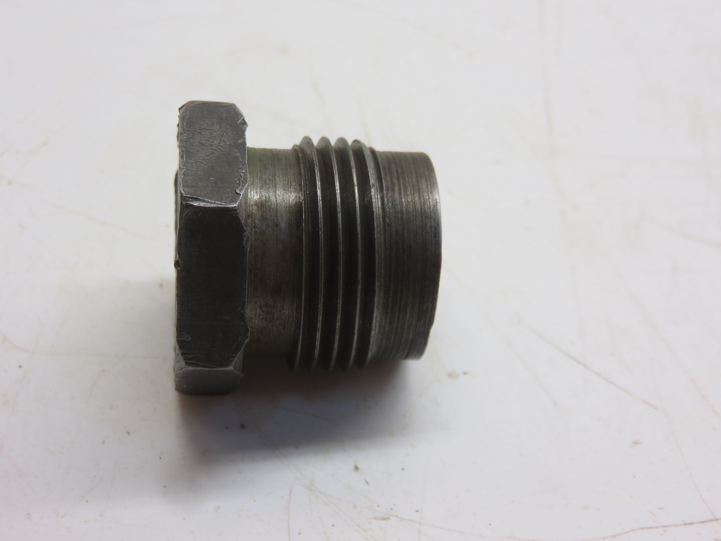 M1161T John Deere Hydraulic Line Nut For M, MI, MT, 40