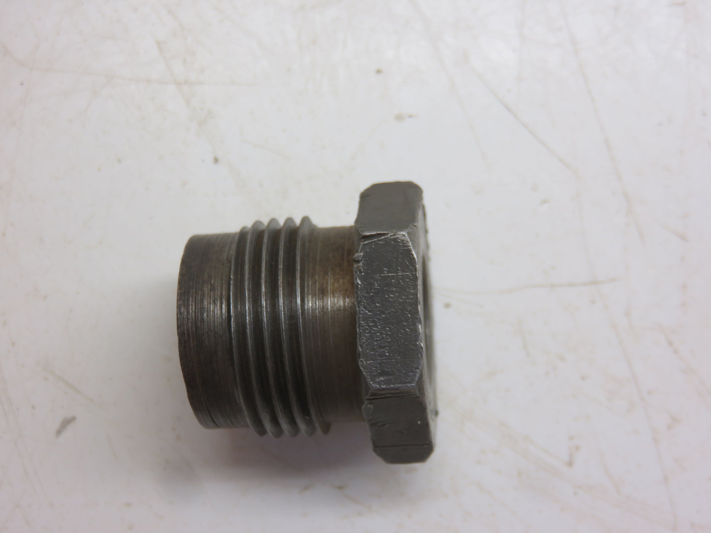 M1161T John Deere Hydraulic Line Nut For M, MI, MT, 40