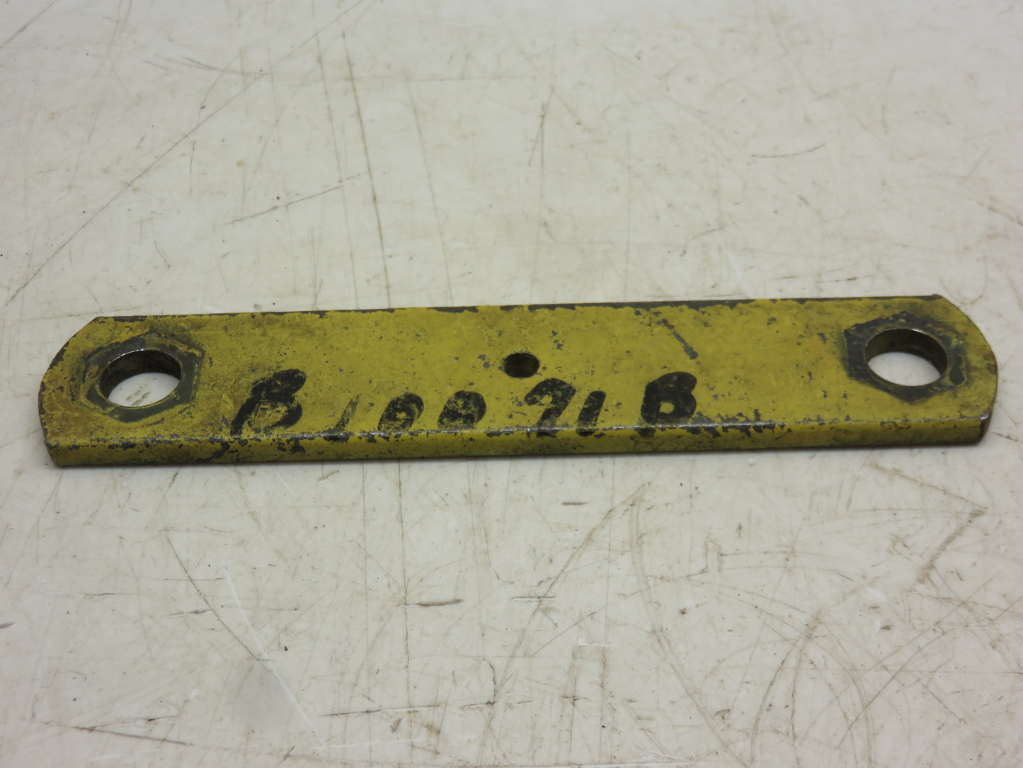 B10071B John Deere Fertilizer Opener Runner Upper Bar For 1240, 1250, 1260 Planter