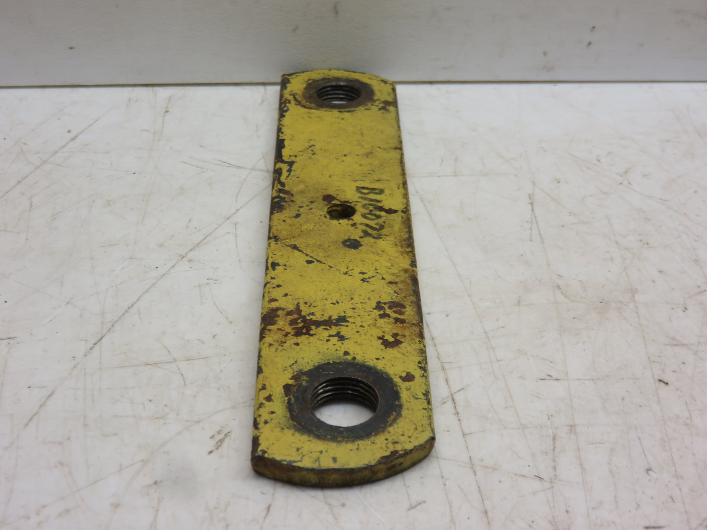 B10072B John Deere Fertilizer Opener Runner Upper Bar For 1240, 1250, 1260 Planter