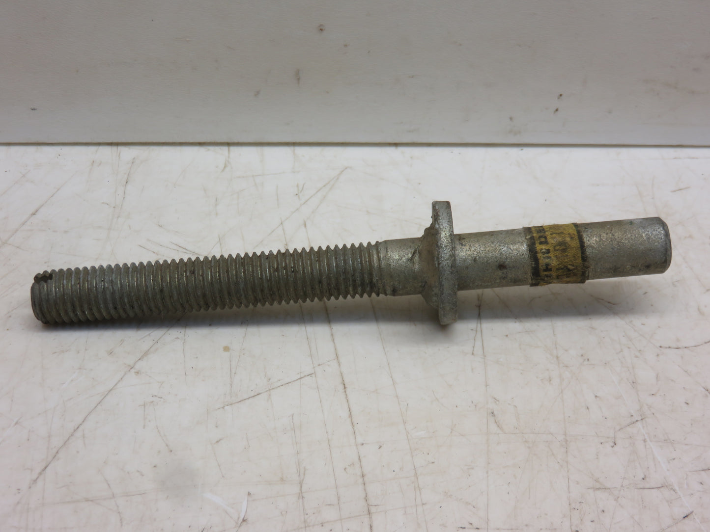 AJ10614 John Deere NOS Outer Gathering Chain Adjusting Rod For 10, 205, 210, 410 Corn Head