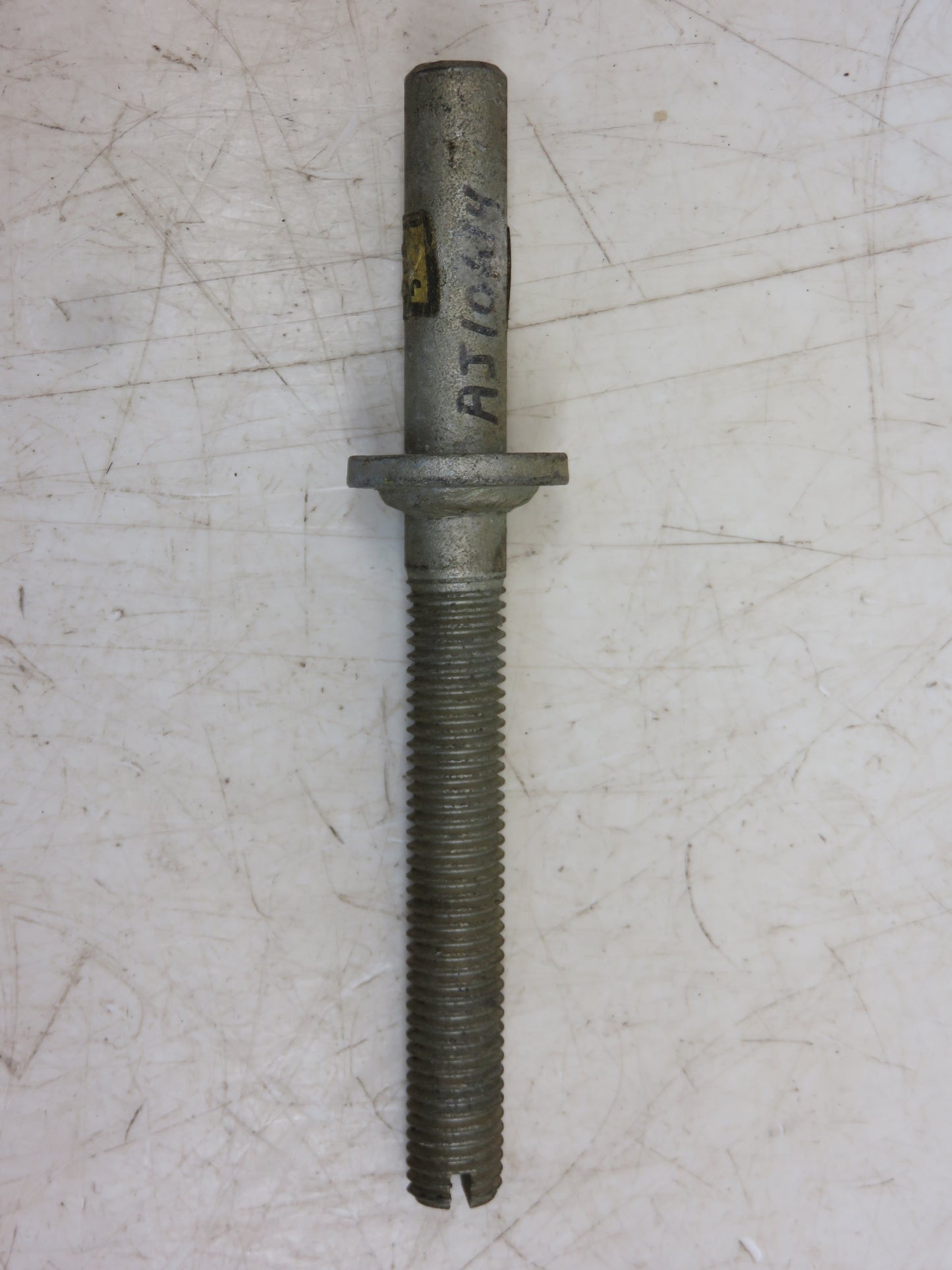 AJ10614 John Deere NOS Outer Gathering Chain Adjusting Rod For 10, 205, 210, 410 Corn Head