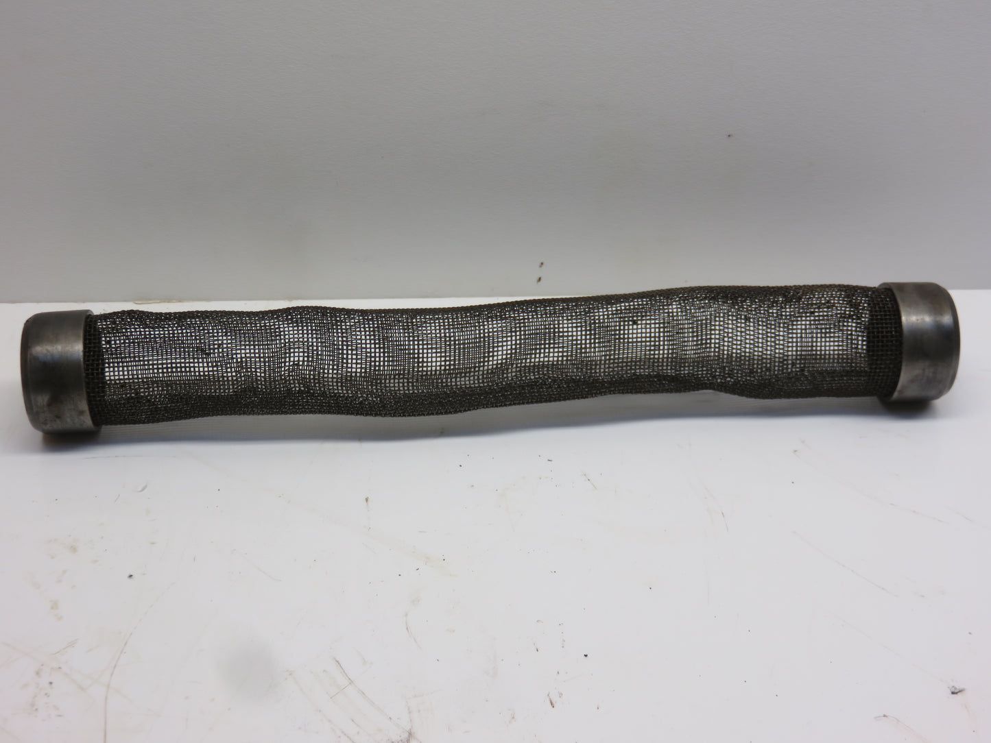 AR26375 John Deere Steel Transmission Oil Screen For 1020, 1120, 1520, 1530, 2020, 2030
