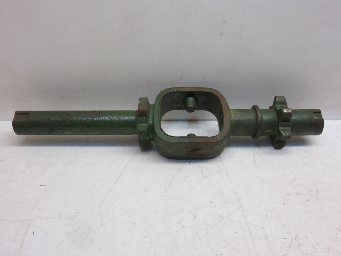 H1715B John Deere Counter Drive Shaft Differential Housing For 290 Planter