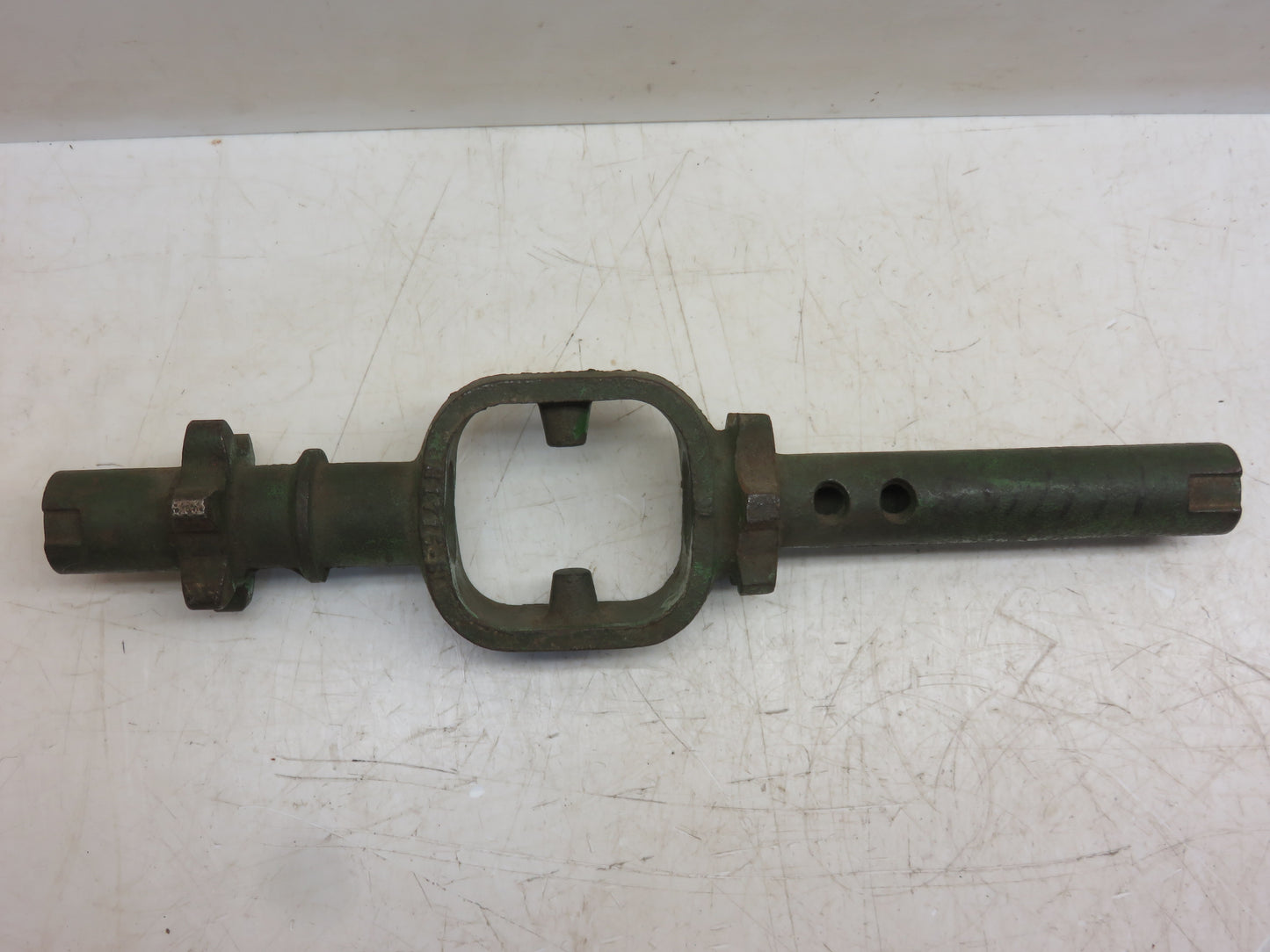 H1715B John Deere Counter Drive Shaft Differential Housing For 290 Planter