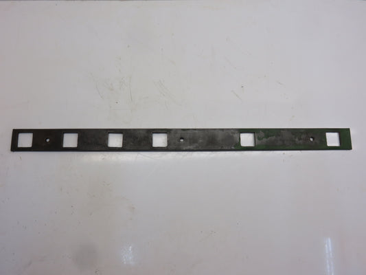 A4321R John Deere Frame Bolt Lock Strap For 60, 620, 630
