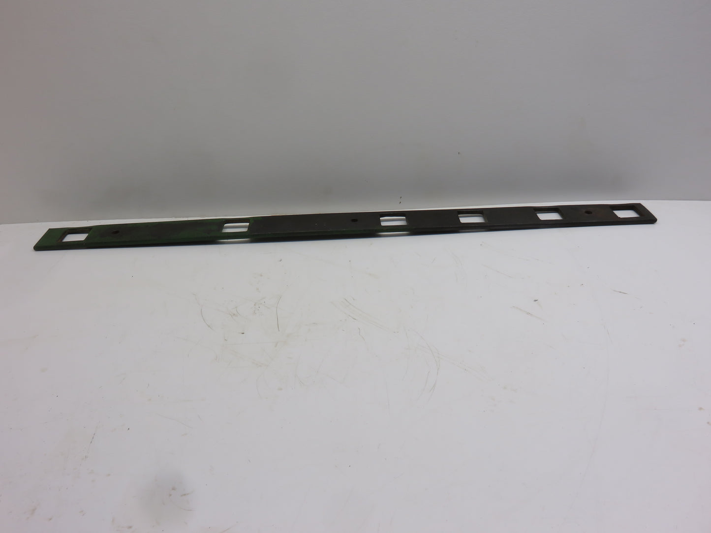 A4321R John Deere Frame Bolt Lock Strap For 60, 620, 630