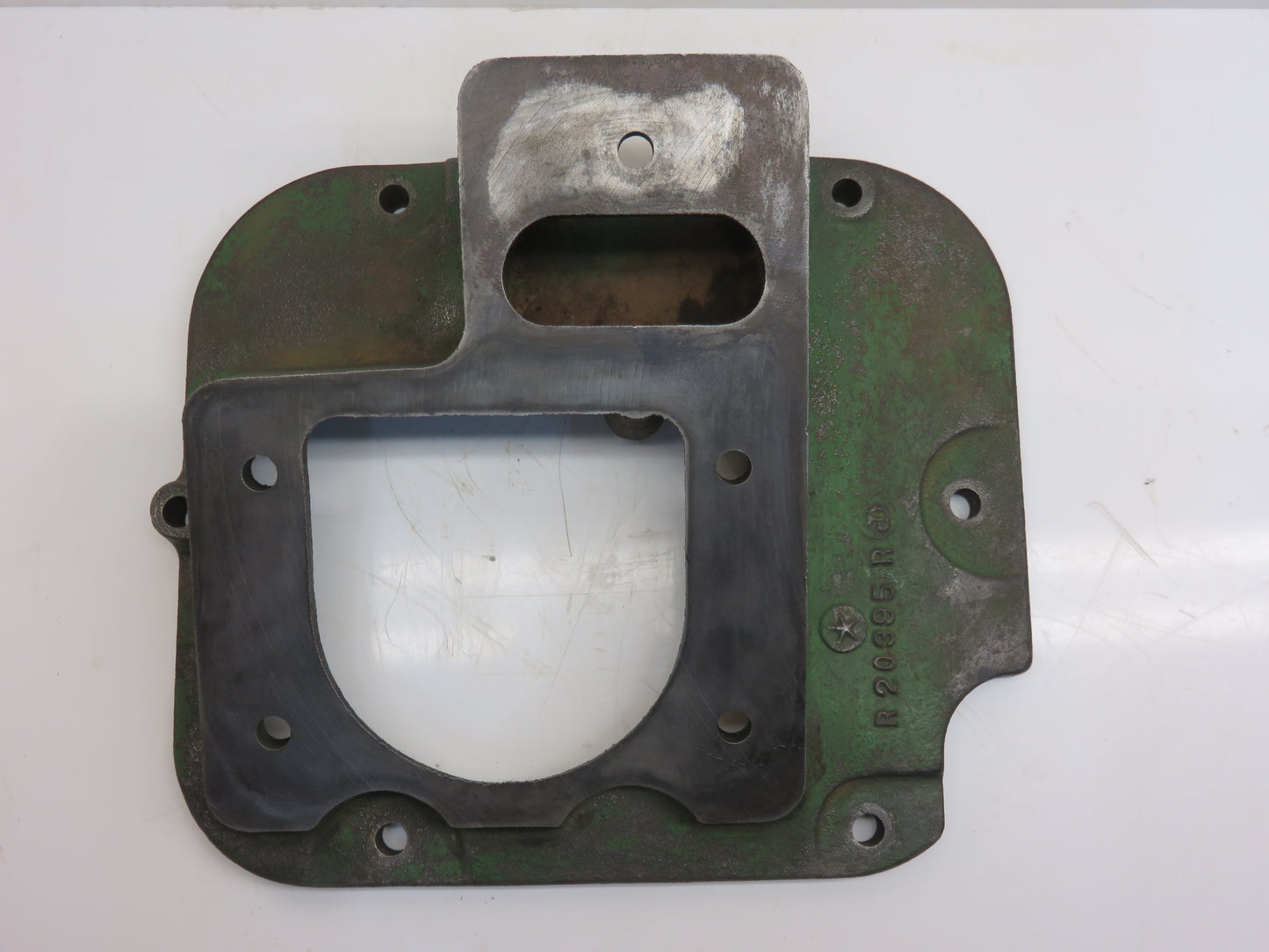 R20395R John Deere Gear Shifter Base For 630