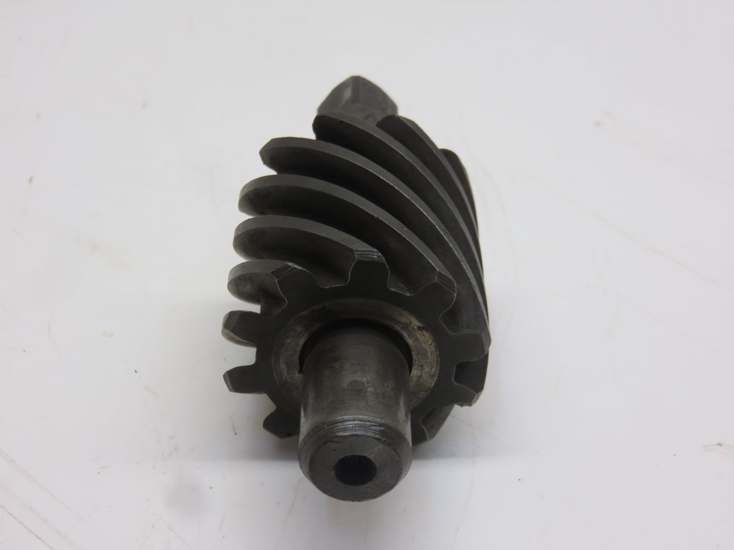 AA5479R, AA3427R John Deere Engine Oil Pump Drive Gear And Shaft For A, B, G