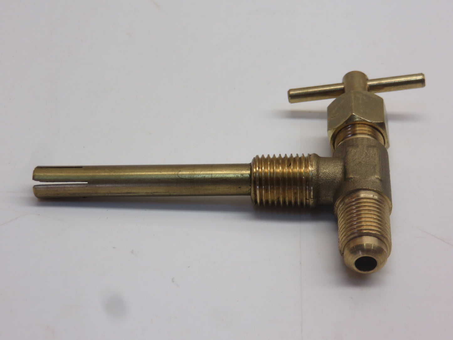 R34656 John Deere Fuel Tank Shut Off Valve For 1020, 1120, 1520, 1030, 1130, 1530, 1630,