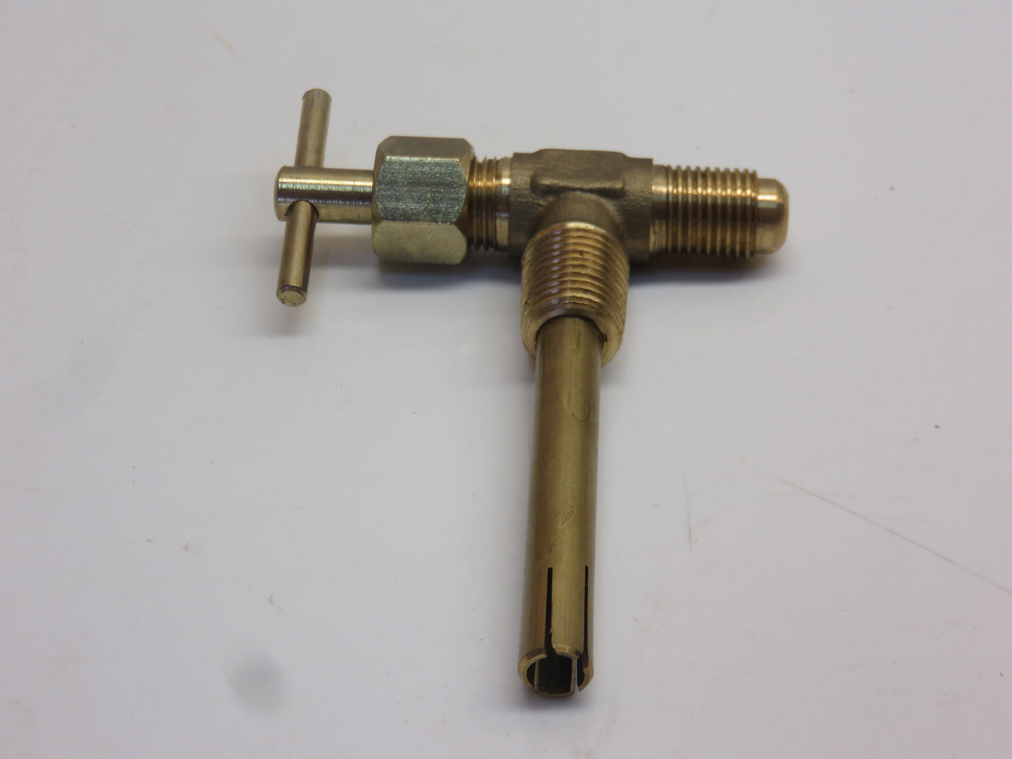 R34656 John Deere Fuel Tank Shut Off Valve For 1020, 1120, 1520, 1030, 1130, 1530, 1630,