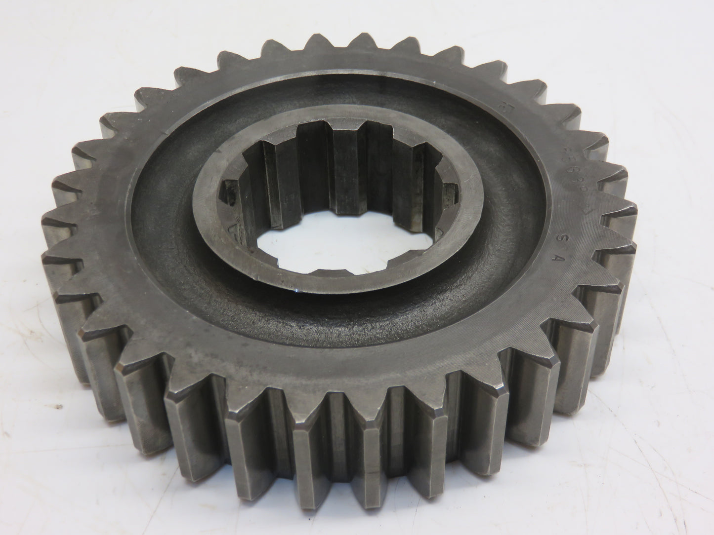 A5563R John Deere Second And Fifth Speed Countershaft Gear For 620, 630