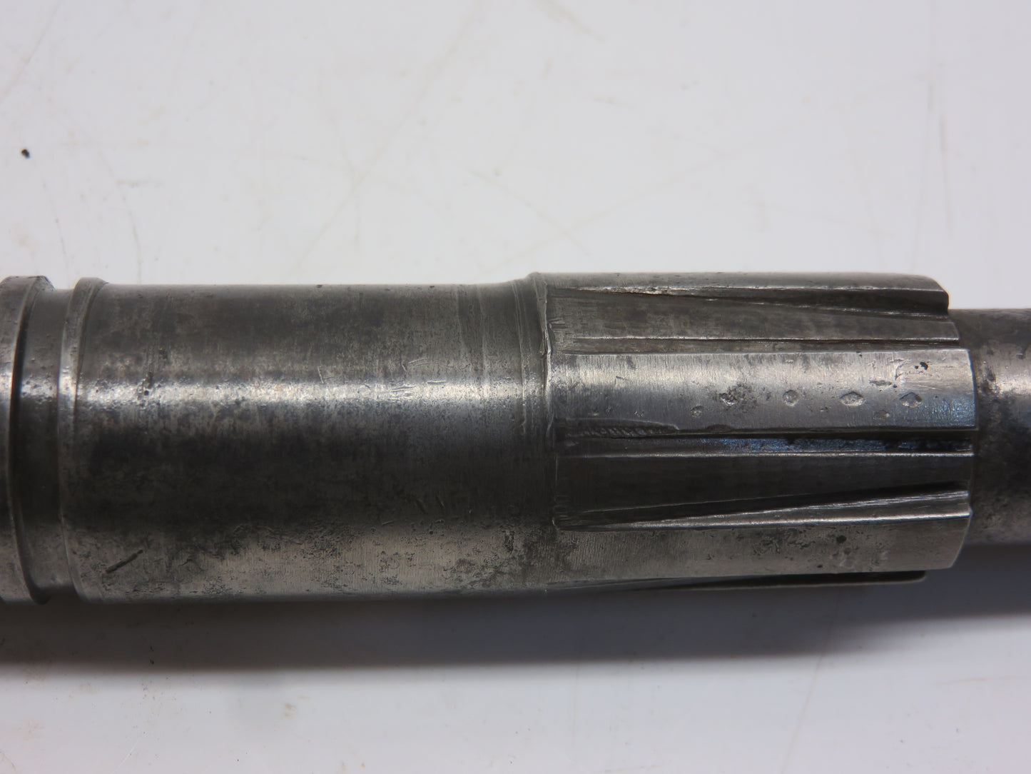 R26803 John Deere Clutch Fork Shaft For 3010, 4010